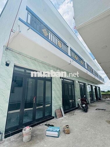 KHU NHÀ MỚI XÂY Ở XÃ HỘI HỖ TRỢ CHO GIA ĐÌNH KHÓ KHĂN CẦN MÁI ẤM
