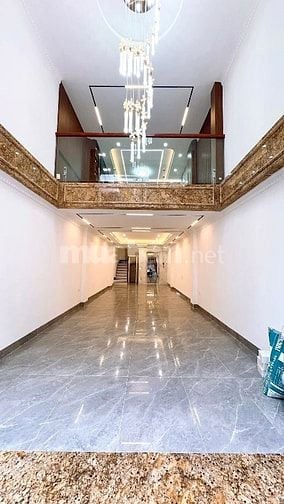 Nhà phân lô vỉa hè Kim Đồng 55m, 7T, thang máy 24 tỷ 