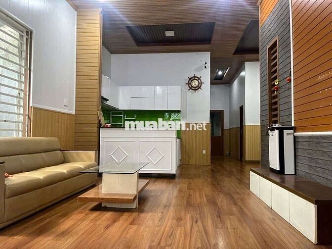 Nhà 140m2 có nội thất Hiệp Thành