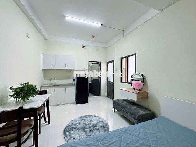 Mặt tiền Bạch Đằng P24 Bình Thạnh 40m2 FNT đẹp. Giá 5,5 triệu/ tháng