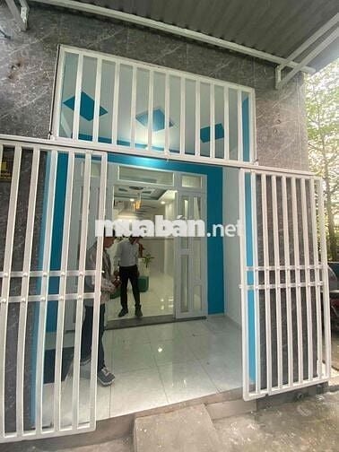 Nhà 50m2 , 1 trệt 1 lầu ,2 phòng ngủ ở gần chợ Nhị Xuân , Hóc Môn,