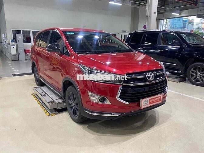 Toyota Innova 2018 2.0 Venturer - 68000 km