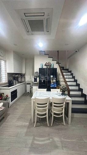 Bán Nhà Đẹp hẻm Nguyễn Đình Khơi, P.4, Quận Tân Bình