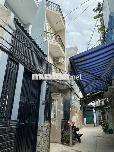 Cho thuê nhà nguyên căn lô góc Phạm Thế Hiển p7 Q8 
DT: ( 3,5×14m)
