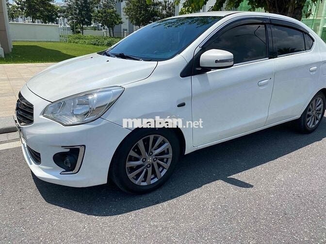 xe gia đình sử dụng Attrage 2016 1.2 CVT Eco