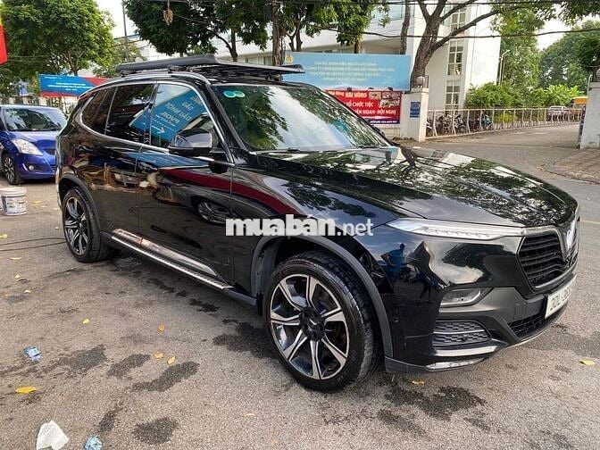 VinFast Lux SA2.0 2019 Premium 2.0 AT - 99000 km