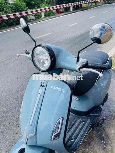 Vespa 50 cc 2023 chính chủ