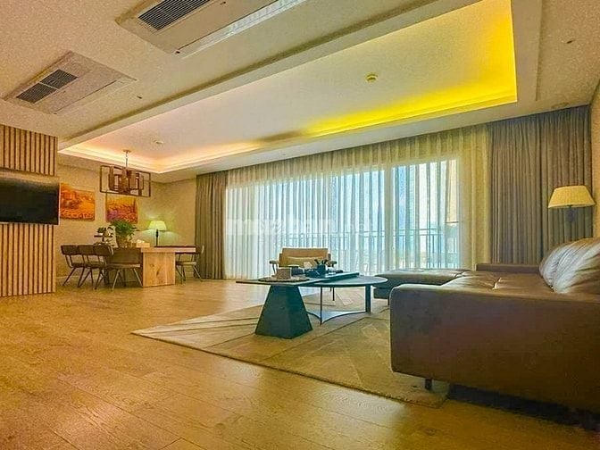 Căn hộ bán tại Xi Riverview Palace Thảo Điền gồm 3 phòng ngủ 145m2
