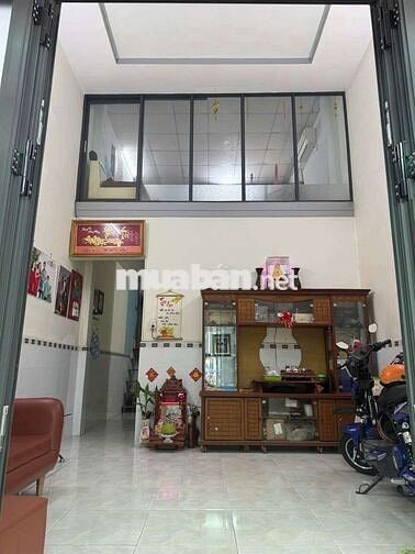 Bán căn nhà sổ hồng riêng gần chợ Thới Tứ Hóc Môn