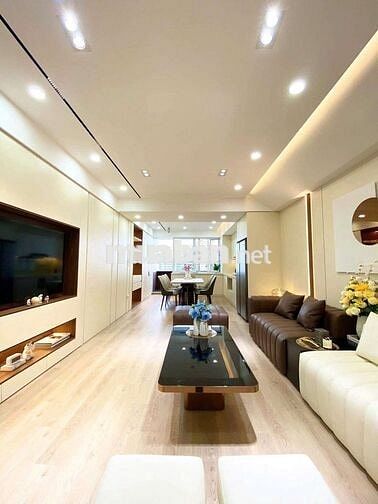 Bán gấp căn hộ C14 Tố Hữu. Diên tích 142m gồm 3pn, 3wc. Giá cực tốt.