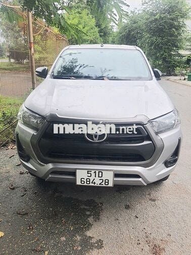 TOYOTA HILUX 4x2 MT – SẢN XUẤT 2021