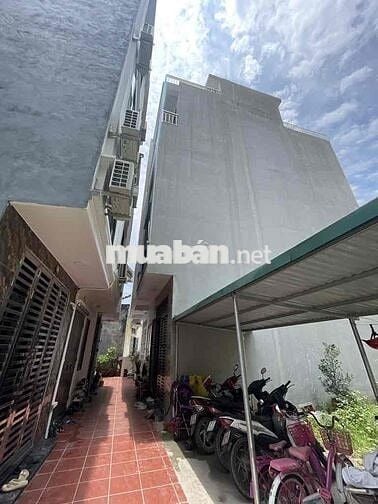 Nhà Thượng Cát Từ Liêm - 5 tầng - 33m2 - gần ô tô - dân xây