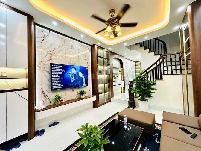 HẠ SỐC 500 TRIỆU - HÀM NGHI - NGUYỄN ĐỔNG CHI - 5 TẦNG 2 MẶT NGÕ