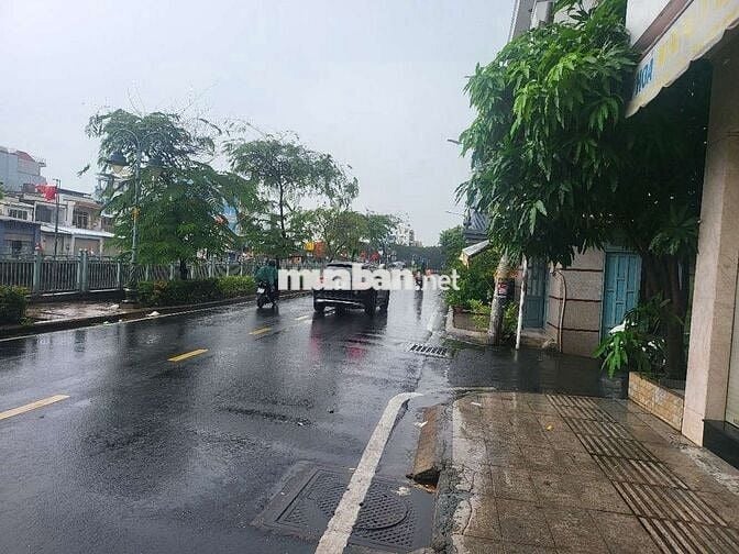 Ngân hàng thanh lý nhà mặt tiền đường Hồng Bàng, Quận 6, dt 90,6 m2