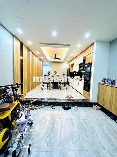 Nhà Đẹp Long Lanh Tranh Bỏ Vể Sau 58m 7 Tầng Thang Máy 13 Tỷ