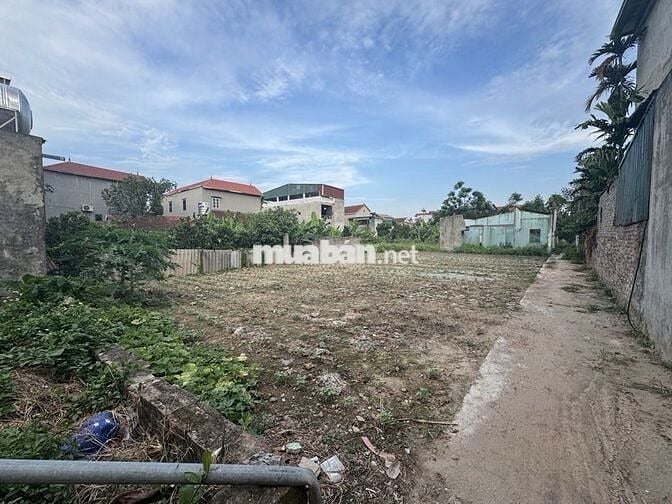 Bán gấp đất Van Phúc ô tô  ,mặt tiền rộng diện tích rộng giá 3.9 tỷ