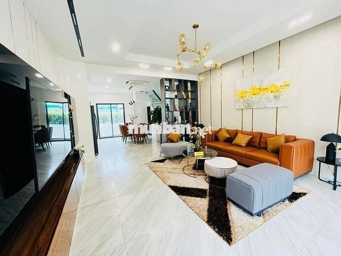 IÊU PHẨM NHÀ HOÀN THIỆN SỔ HỒNG RIÊNG HOÀN CÔNG NẰM GIỮA LÒNG TP.HCM