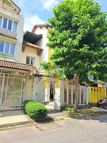 Villa 230m2 Gara 2 Lầu Gần Cầu Sài Gòn Giá 29 Triệu