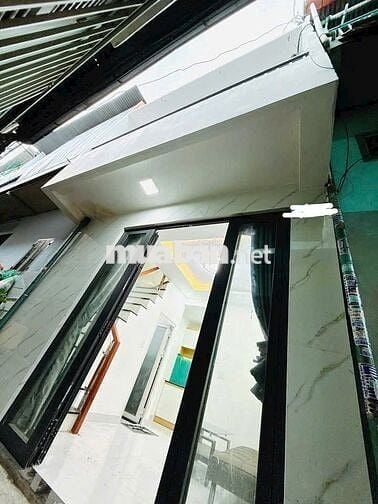 Cho thuê nhà mới 1 lầu Tùng Thien Vương chợ Xóm Củi