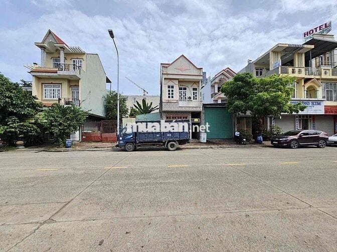 Đất xây Biệt thự khu VinCom Dĩ An, P Dĩ An, Tp Dĩ An.