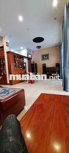 nhà 3 tang MT Hà Huy Tập 53m2 ngang 7.7 giá 8ty75 TL