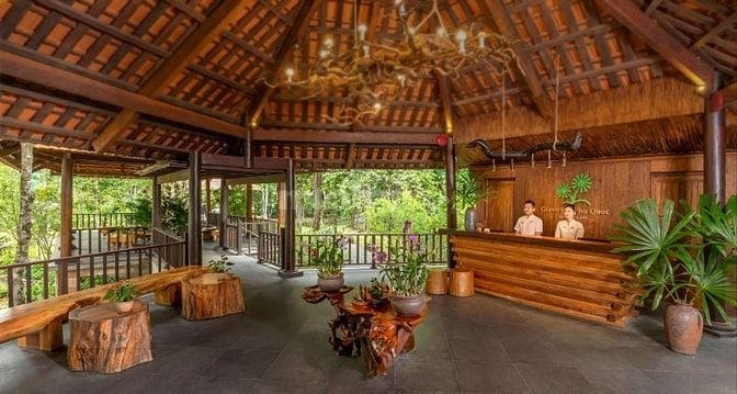 TUYỂN GẤP NHÂN VIÊN LỄ TÂN (NAM) 