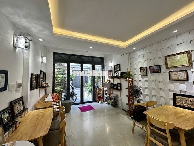 Bán nhà mặt tiền đường D5, phường 25, quận Bình Thạnh, 5 tầng, 23,5 tỷ