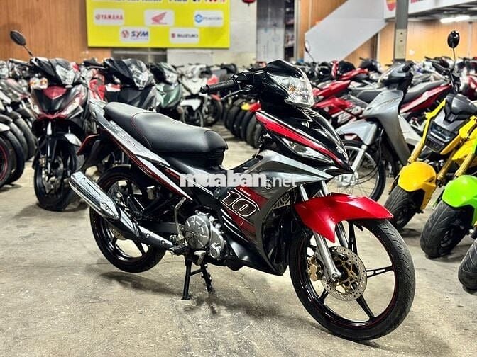 XE MÁYTHANHTÙNG_EXCITER 135 XÁM ĐỎ CÔN TAY BAO ZIN