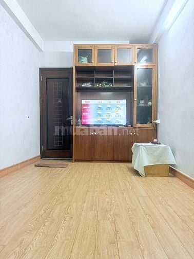 Cho thuê nhà khu vực Văn Miếu,  Quốc Tử Giám 