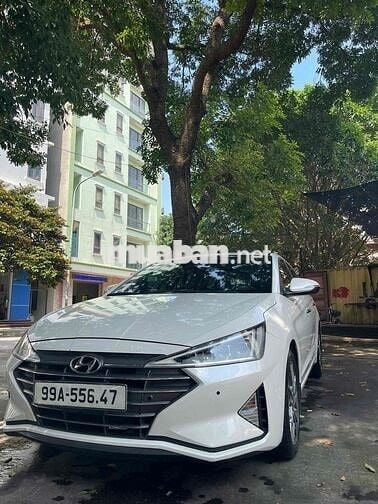 Hyundai Elantra 2022 2.0 AT - 965000 km
