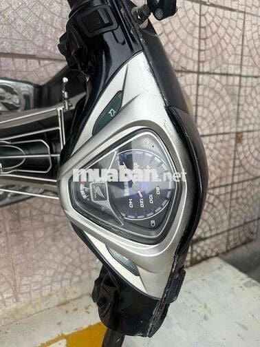 xe honda Air Blade binh xăng phun Fi nhựt dời 2012