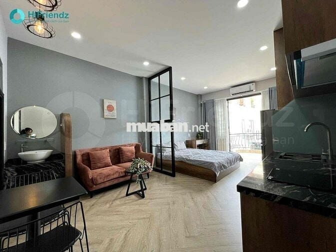 STUDIO BAN CÔNG XA BẾP NGAY LÊ VĂN SỸ TONE TRẦM CỰC SANG MỚI TINH