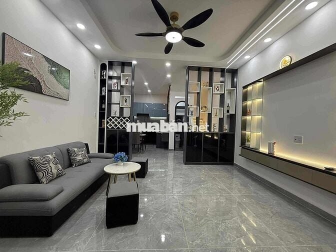 BÁN NHÀ GẦN TRƯỜNG THPT QUANG TRUNG,DTSD : 80m2. 3PN 2WC. GIÁ 4,1TỶ