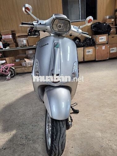 Xe vespa sprint