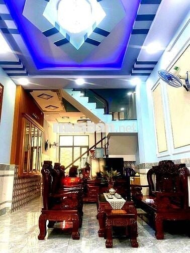 Nhà hẻm Nguyễn Tư Giản. P.12. Gò Vấp 4.2x13.5m; 2PN 2WC; 11tr