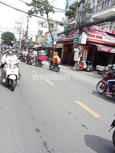 Chính chủ cần bán nhà mặt tiền 5 tầng ngay công viên Quận Gò Vấp 