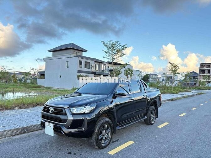 Toyota Hilux 2021 2.4E 4x2 AT - 75000 km