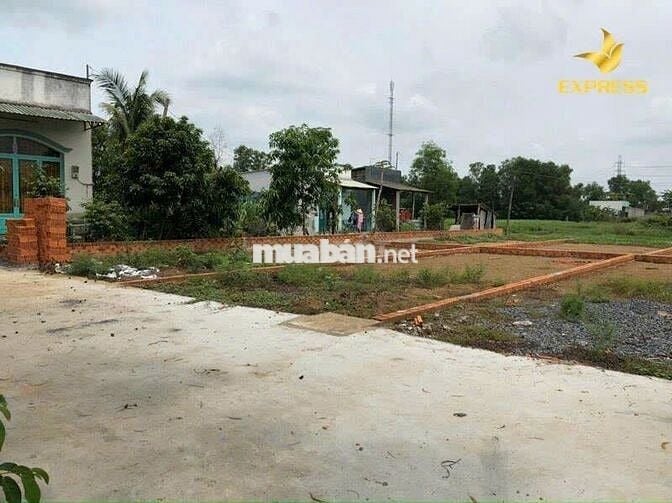 Gần KCN Thủ Thừa , 100m2 thổ cư , đường 818 giá 555tr, sổ sẳn