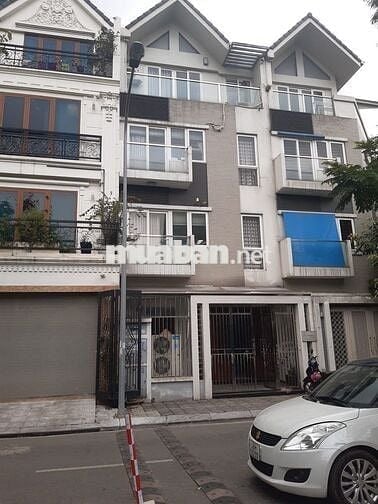 Nhà 445 LẠC LONG QUÂN - TÂY HỒ, 60m2 x 5T, MT:6m. Đủ ĐH,NL, có Gara.