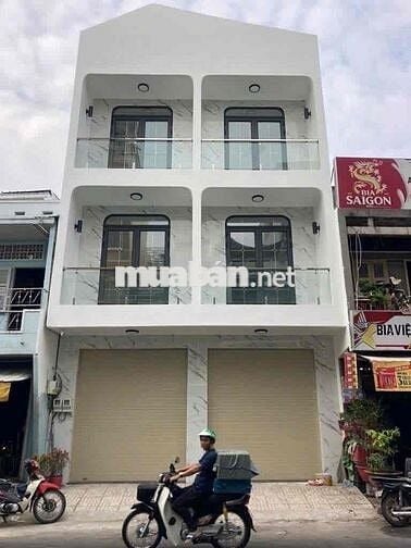 Cho Thuê Nhà Mặt Tiền Lê Quang Sung Siêu Rộng, Phường 6, Quận 6