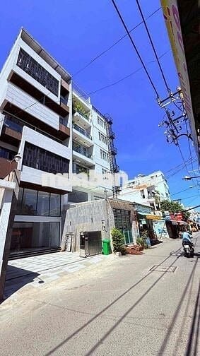 MẶT BẰNG KINH DOANH SẦM UẤT 200m2 tự do kinh doanh cà phê, văn phòng.