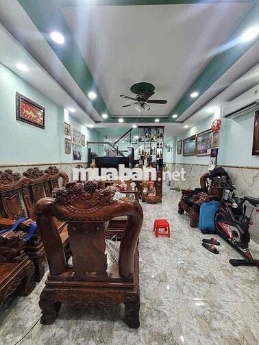 Nhà 1trệt 1 lầu , 5 Phòng ngủ , Giá Tốt