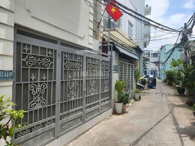 Bán nhà Quận 7 – 4x16m, 2 tầng, 3PN, hẻm xe tải đậu cửa, giáp Phú Mỹ