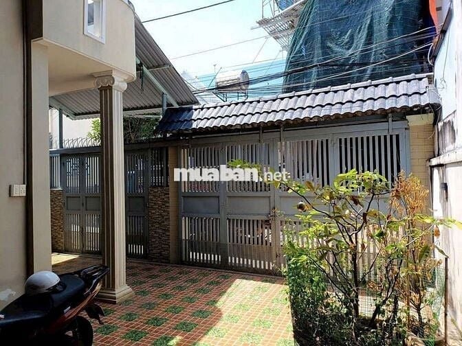 Cho thuê nhà sân vườn đường Trần Xuân Độ gần chợ Bến Đình