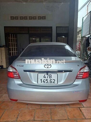 Chính chủ bán xe Toyota vios 2013