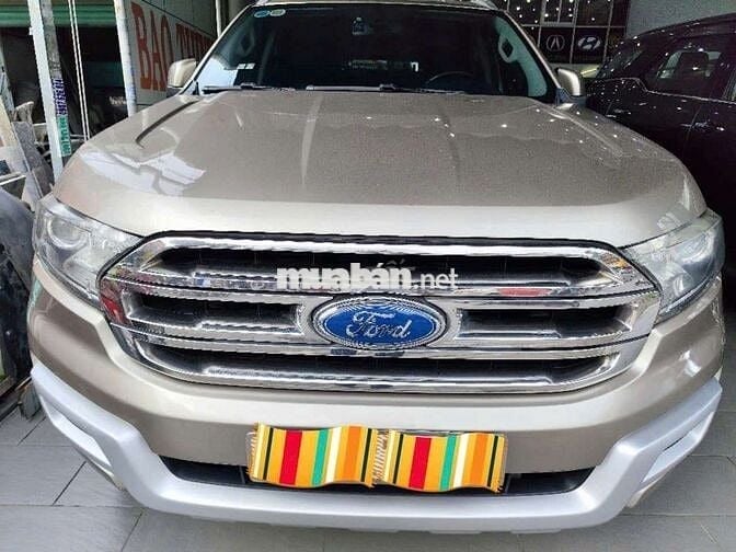 Ford everest AT dầu sản xuất 2016 Giá Đình
