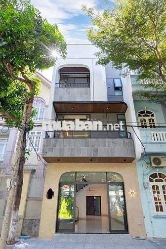 Cho thuê nhà đẹp mặt tiền Nguyễn Văn Cừ gần trường Ng An Ninh P. TY