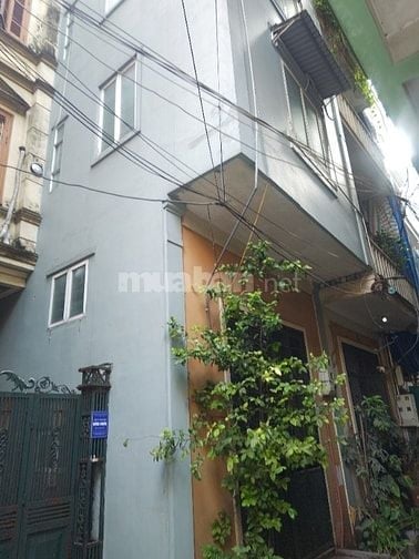 Cho thuê nhà ở số 16,88/105 Trần quý Cáp,Văn chương,Đống đa,Hà nội.