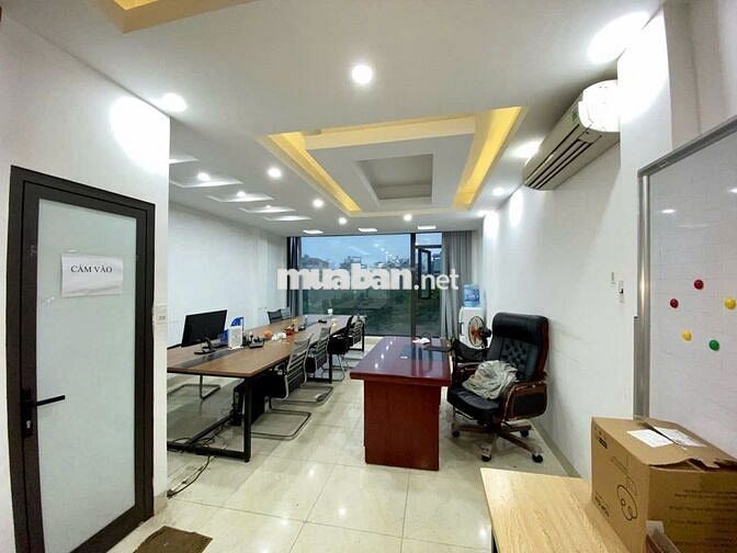 Cho thuê VP tại Trần Quang Diệu, Đống Đa sàn 60m2 giá 12tr/th siêu đẹp