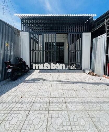 Cần tiền bán gấp căn nhà ở gần TT chợ Trảng Bàng 122m2 SHR giá 680tr
